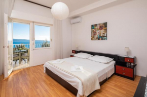 Déjà Blue Apartment